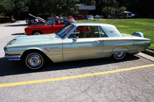 1965 Ford Thunderbird    